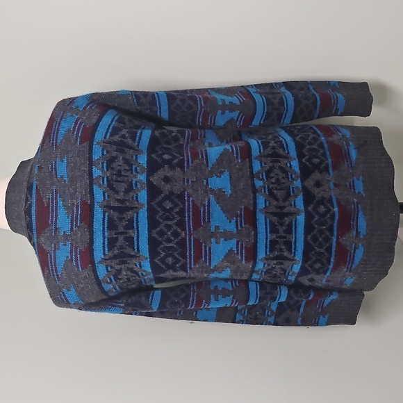 Full Tilt Gray Blue Maroon Patterned Boho Southwest Cardigan Size Medium Aztec - Picture 5 of 8